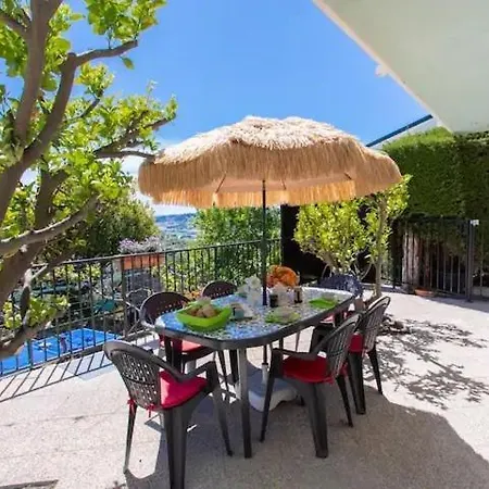 아파트 L'echappee Belle - Vineyard-jacuzzi And Bbq *