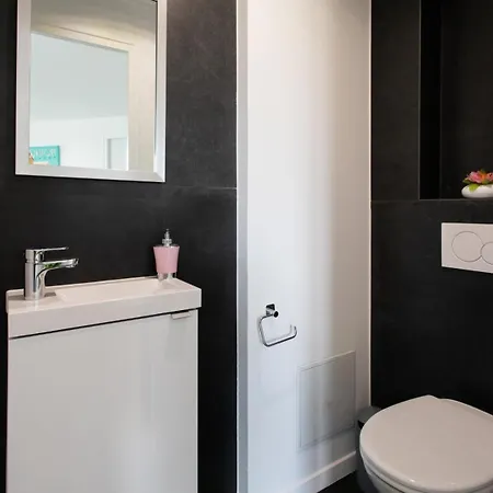 L'echappee Belle - Vineyard-jacuzzi And Bbq Appartement Nice